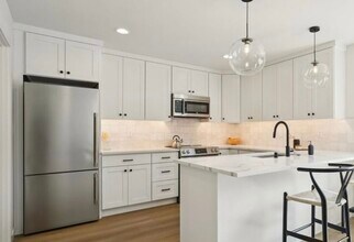 20313 14th Ave NE in Shoreline, WA - Building Photo - Building Photo