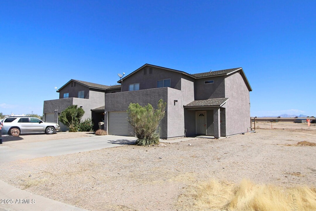 13211 S Kin Cir in Arizona City, AZ - Building Photo