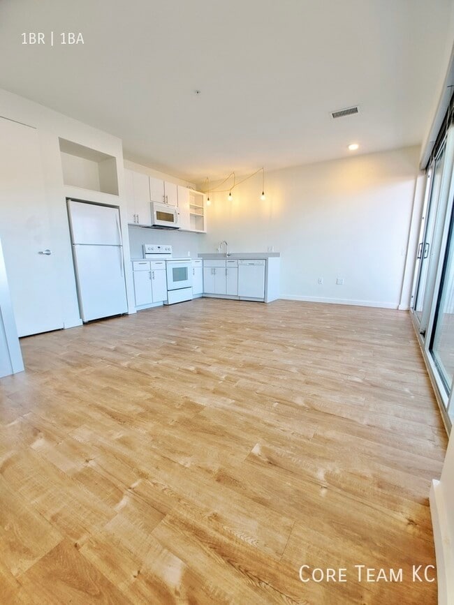 property at 1719 Walnut St