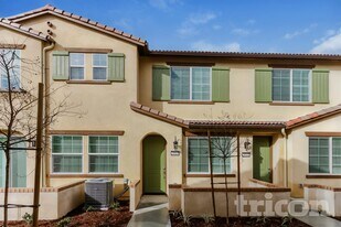 24919 Padre Ct in Wildomar, CA - Building Photo