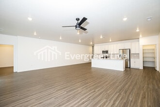 214 Ravello St in Caldwell, ID - Building Photo - Building Photo