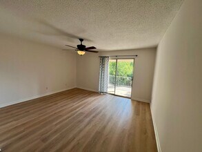 3600 Chateau Dr in Columbia, SC - Foto de edificio - Building Photo