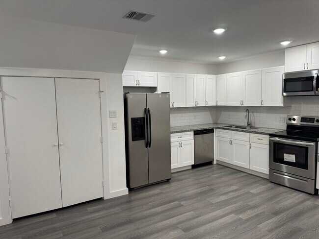 9403 Madera Rd in Houston, TX - Foto de edificio - Building Photo