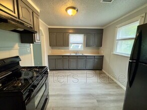 4717 S 33rd W Ave in Tulsa, OK - Building Photo - Building Photo