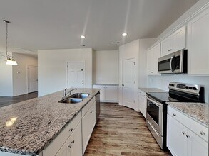 1038 Cloverdale CT in Concord, NC - Building Photo - Building Photo