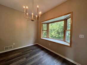 118 S Shannon Dr in Shakopee, MN - Building Photo - Building Photo