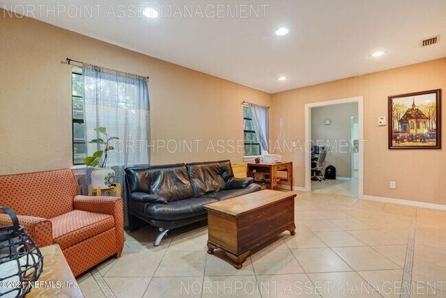 619 Comet St in Jacksonville, FL - Building Photo - Building Photo