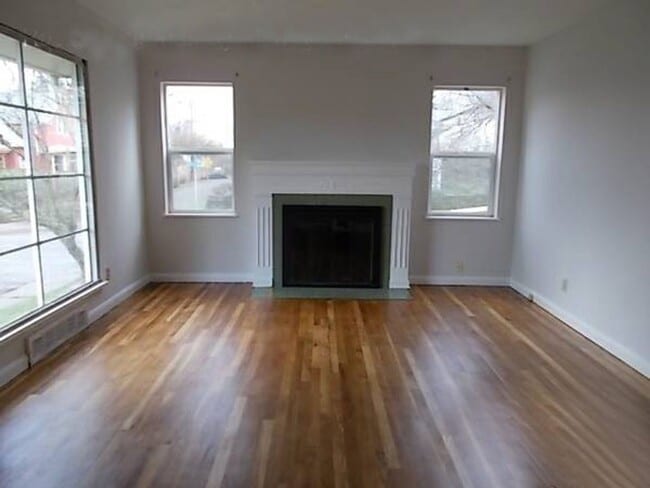 5535 SE 18th Ave in Portland, OR - Building Photo - Building Photo