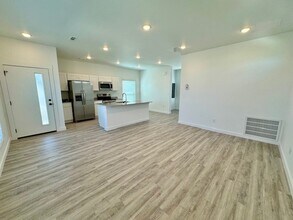 661 St Charles Pl in Bentonville, AR - Building Photo - Building Photo