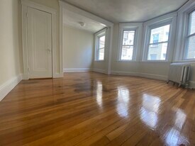 1191 Boylston St, Unit 37 in Boston, MA - Building Photo