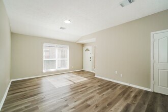22906 Sugar Bear Dr in Spring, TX - Building Photo - Building Photo
