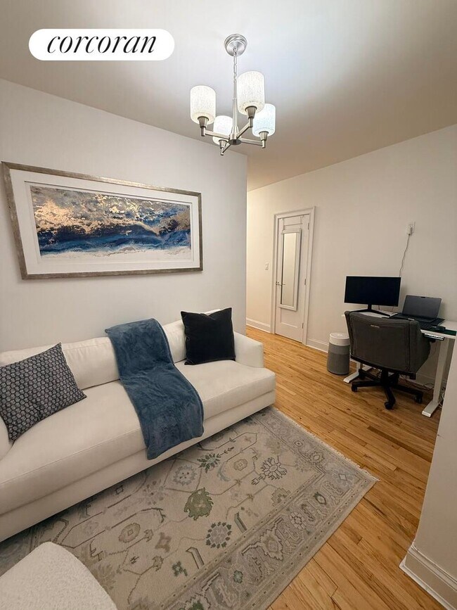 163 W 17th St in New York, NY - Foto de edificio - Building Photo