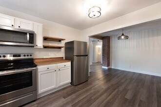 231 Oakcrest Dr in Wilmington, NC - Building Photo - Building Photo