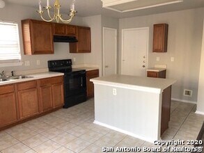 107 Booker Palm in San Antonio, TX - Building Photo - Building Photo