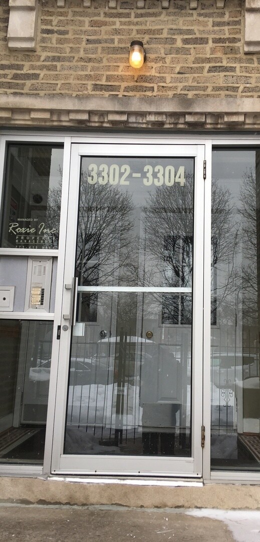 3302-3304 W Fulton Blvd
