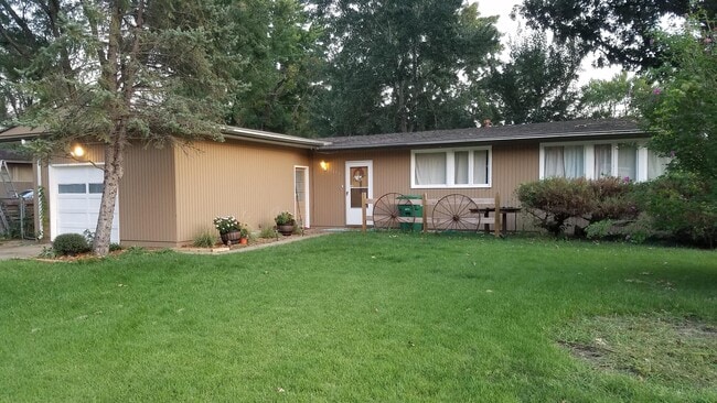 property at 1419 SW Caledon St