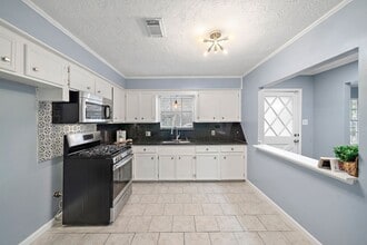 712 Damon St in Rosenberg, TX - Building Photo - Building Photo