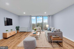 4520 King St in Alexandria, VA - Building Photo