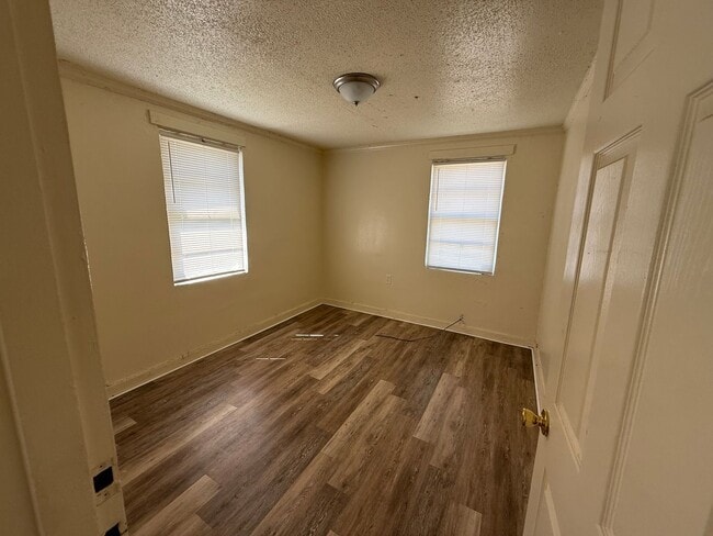 1004 S McKinley St in Albany, GA - Building Photo - Building Photo