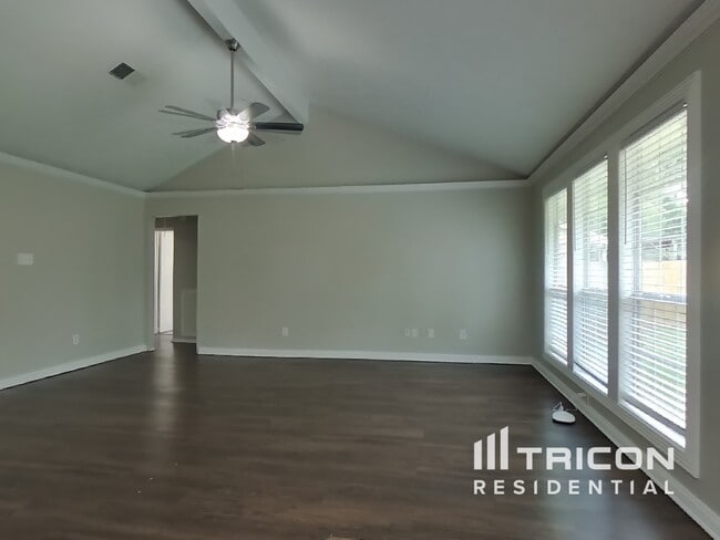 2824 Sugar Wood Dr in League City, TX - Building Photo - Building Photo