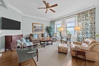 2 Wharfside St in Charleston, SC - Building Photo - Building Photo