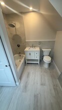 98 Dunston Ave, Unit 2 in Yonkers, NY - Building Photo - Building Photo