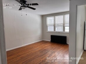 17 Chalmers Ct in Cincinnati, OH - Building Photo - Building Photo