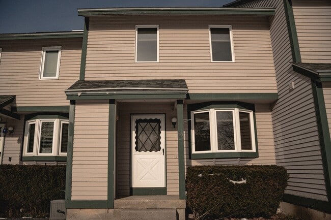 property at 70 Wellington Village Dr