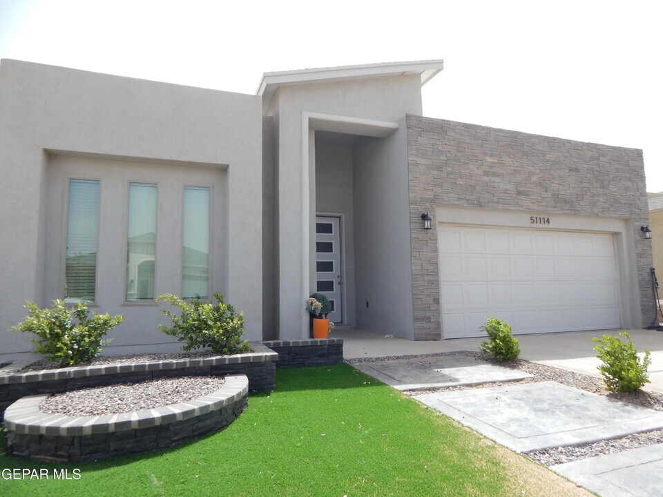 51114 Sand Verbena Ave in El Paso, TX - Building Photo