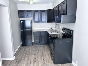 947 W McKay Rd in Shelbyville, IN - Building Photo - Building Photo