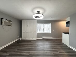 1080 Massachusetts Ave in Arlington, MA - Foto de edificio - Building Photo