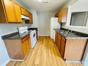 5435 Eneida Sue Dr in Charlotte, NC - Building Photo - Building Photo
