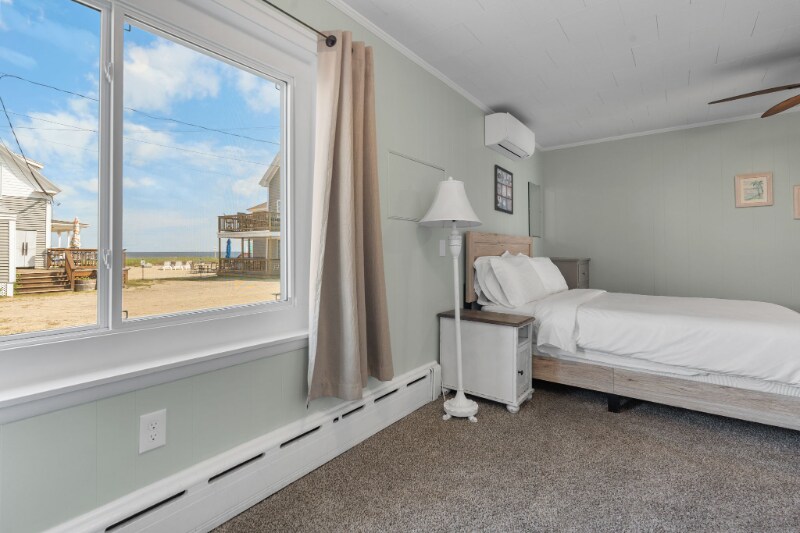 8 Traynor St in Old Orchard Beach, ME - Building Photo