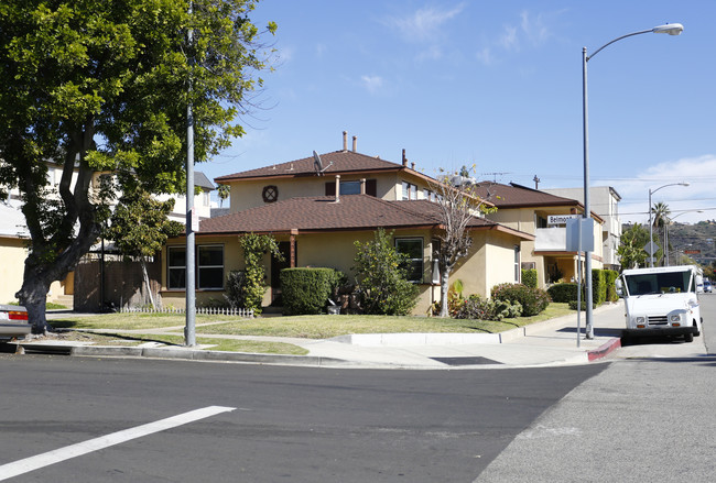 200 N Belmont St in Glendale, CA - Foto de edificio - Building Photo