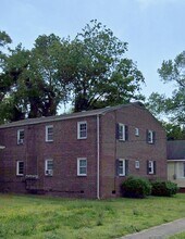 1007 W 36th St, Unit 4 in Norfolk, VA - Foto de edificio - Building Photo