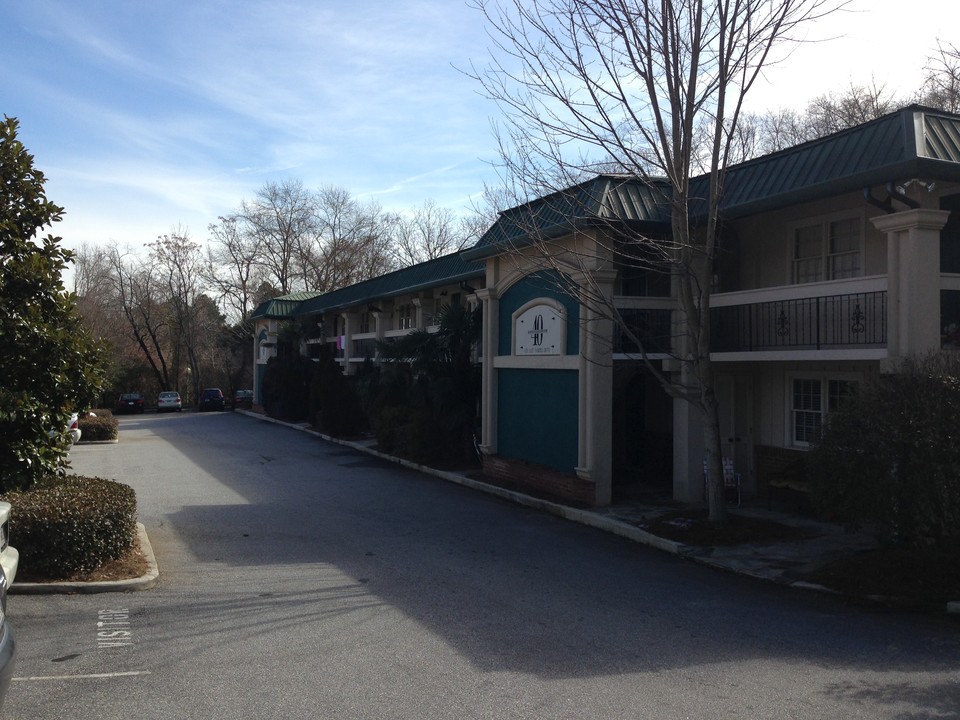 655 E Campus Rd, Unit #15 in Athens, GA - Building Photo