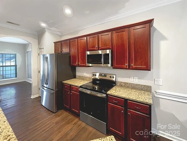13811 Waverton Ln, Unit Bedroom 2 in Huntersville, NC - Building Photo - Building Photo