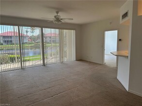 285 Waterside Cir, Unit 2-102 in Marco Island, FL - Building Photo - Building Photo