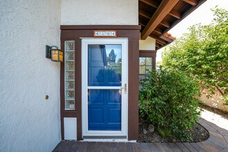 4394 Mistral Pl in San Diego, CA - Building Photo - Building Photo