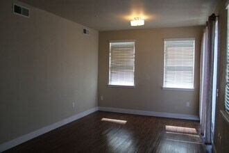 220 Willow St in Fort Collins, CO - Building Photo - Building Photo