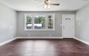 108 Brook Dr in Dickson, TN - Building Photo - Building Photo