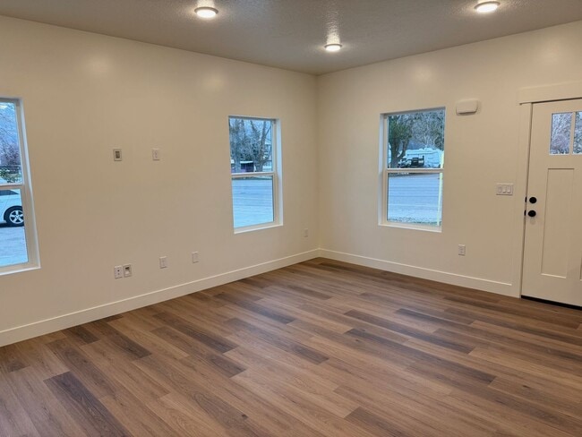 240 Dan St in Ogden, UT - Building Photo - Building Photo