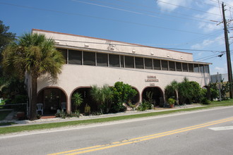 Kenmar Apartments in Nokomis, FL - Building Photo - Building Photo