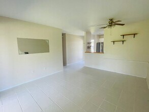 2450 Strawlawn St in Port Charlotte, FL - Building Photo - Building Photo