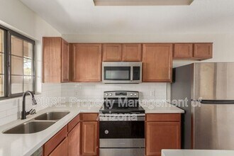 455 S Mesa Dr in Mesa, AZ - Building Photo - Building Photo