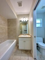 2931 NW 9th Terrace in Cape Coral, FL - Building Photo