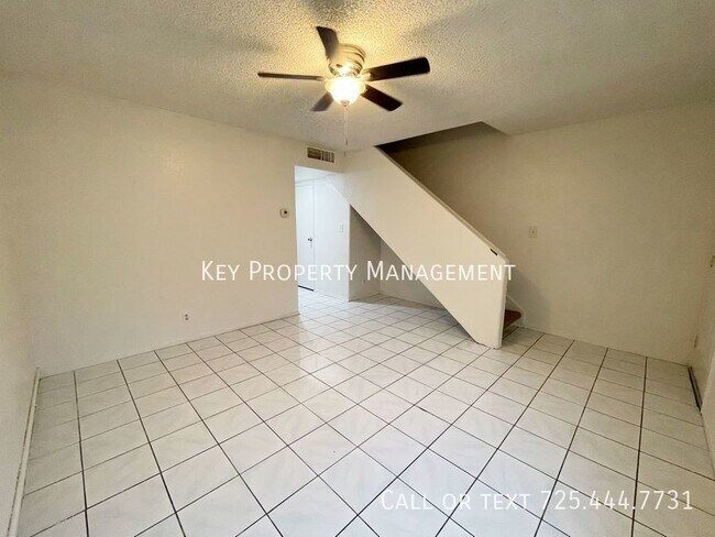 4770 S Topaz St, Unit #63 in Las Vegas, NV - Foto de edificio - Building Photo