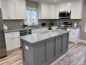 150-152 W Main St in Millbury, MA - Building Photo - Building Photo