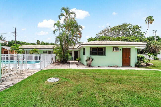 5615 N Ocean Blvd in Ocean Ridge, FL - Building Photo - Building Photo