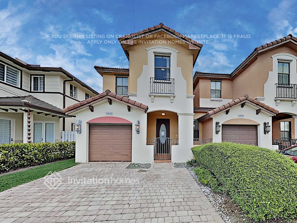 3830 SW 69th Ave in Miami, FL - Building Photo